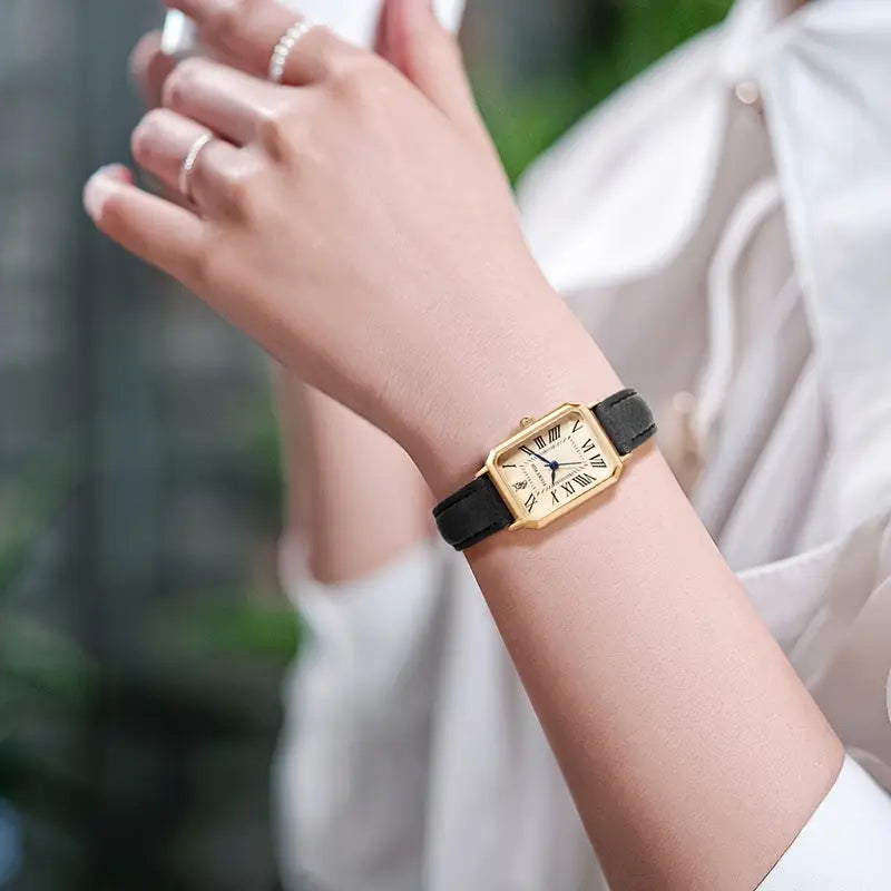Vivelle Crest Watch