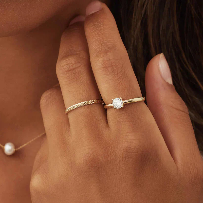 Ameline lattice ring