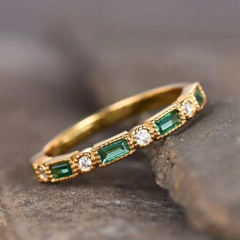 Vintage gold ring with green zirconia