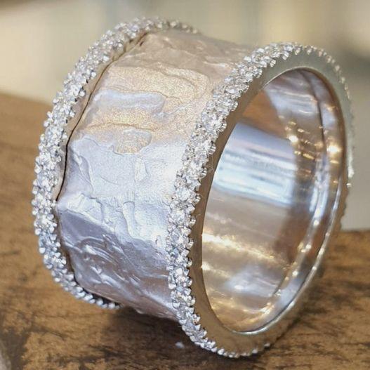 Vintage Silver-Plated Zirconia Ring