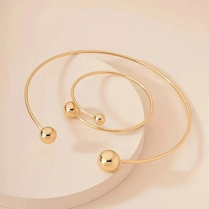Minimalist Bracelet and Necklace Set with Novelty Shine