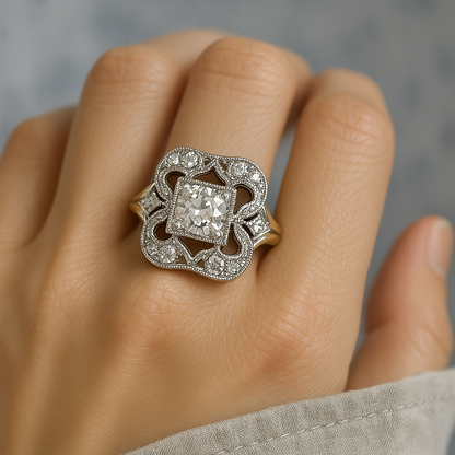 Vintage Gold Ring with Zirconia